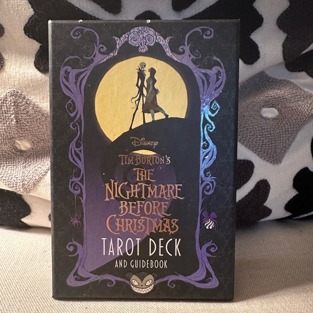 16 Tarot Decks